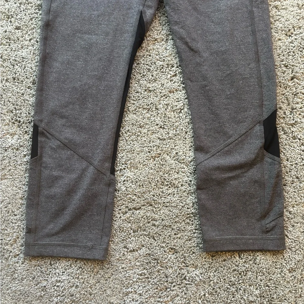 Lululemon Heathered Gray Black Pace Rival Cropped Leggings Womens Size 8 - Picture 3 of 10